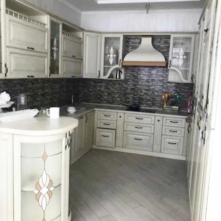Французкий Бульвар У Моря Apartment *